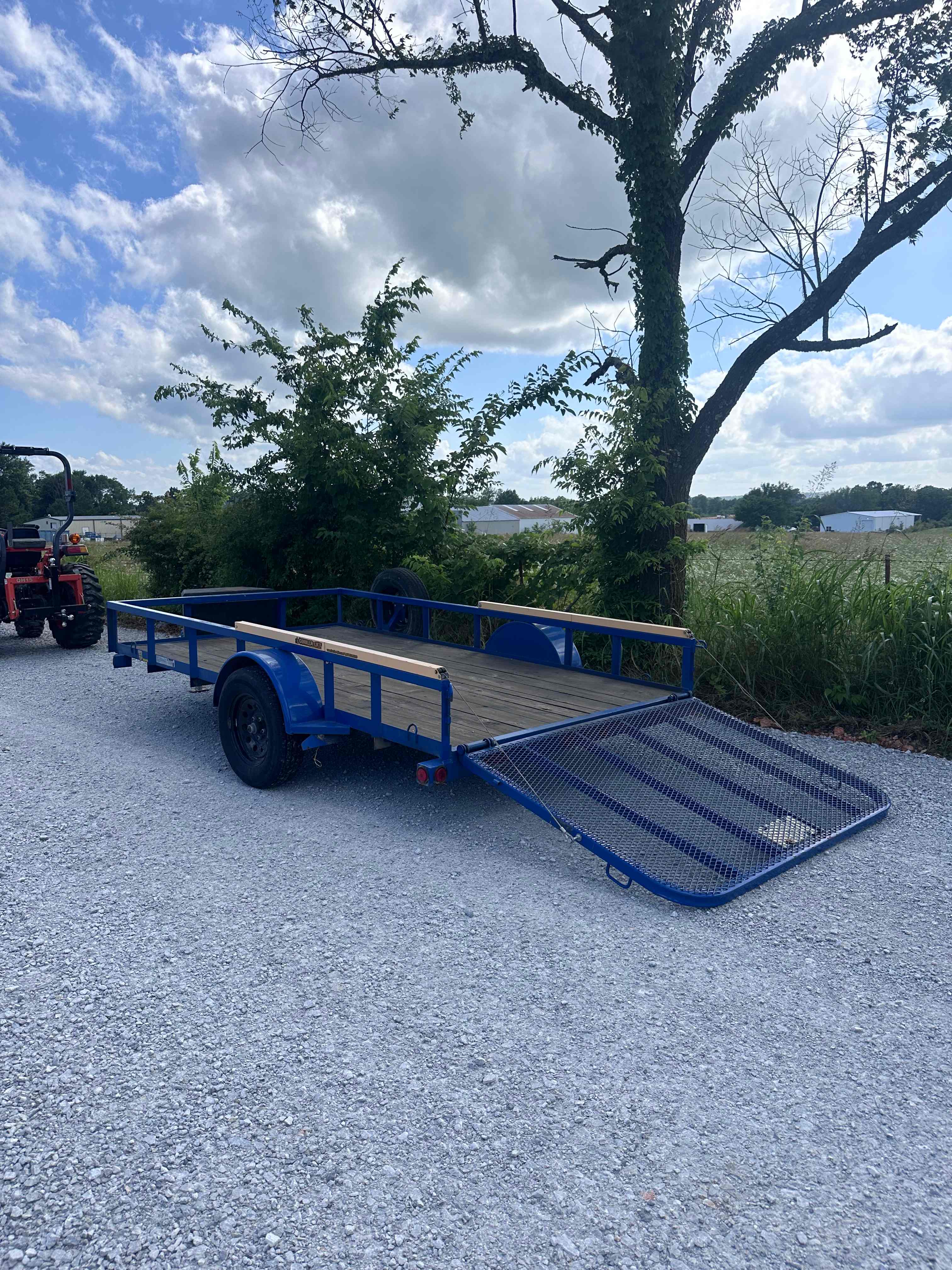 12ft Utility Trailer - Load Trail w/ ramp thumbnail 2