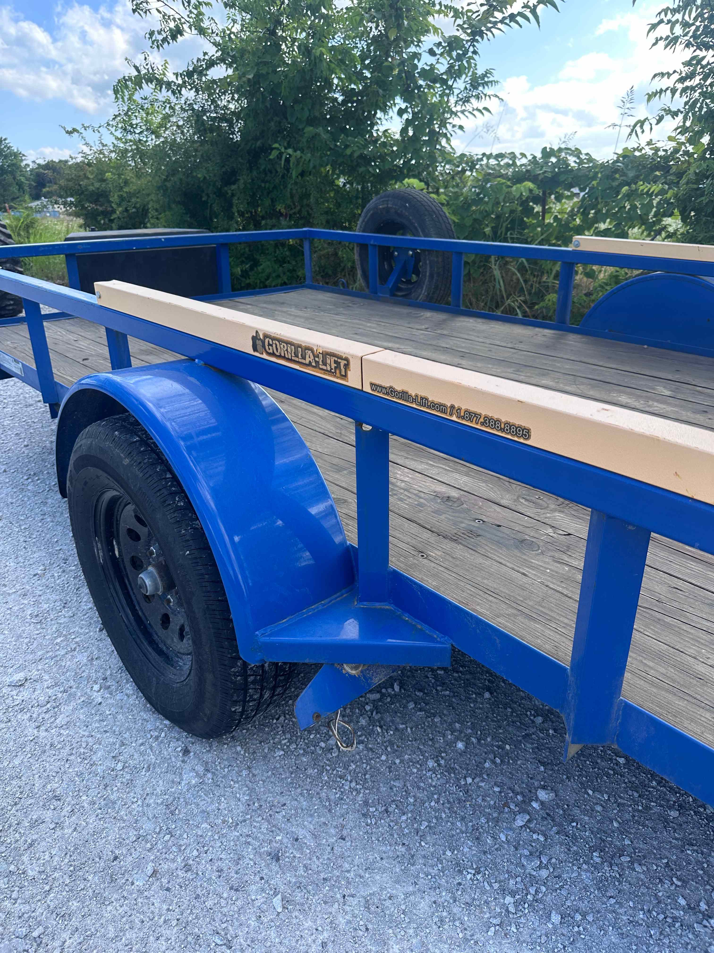 12ft Utility Trailer - Load Trail w/ ramp thumbnail 4