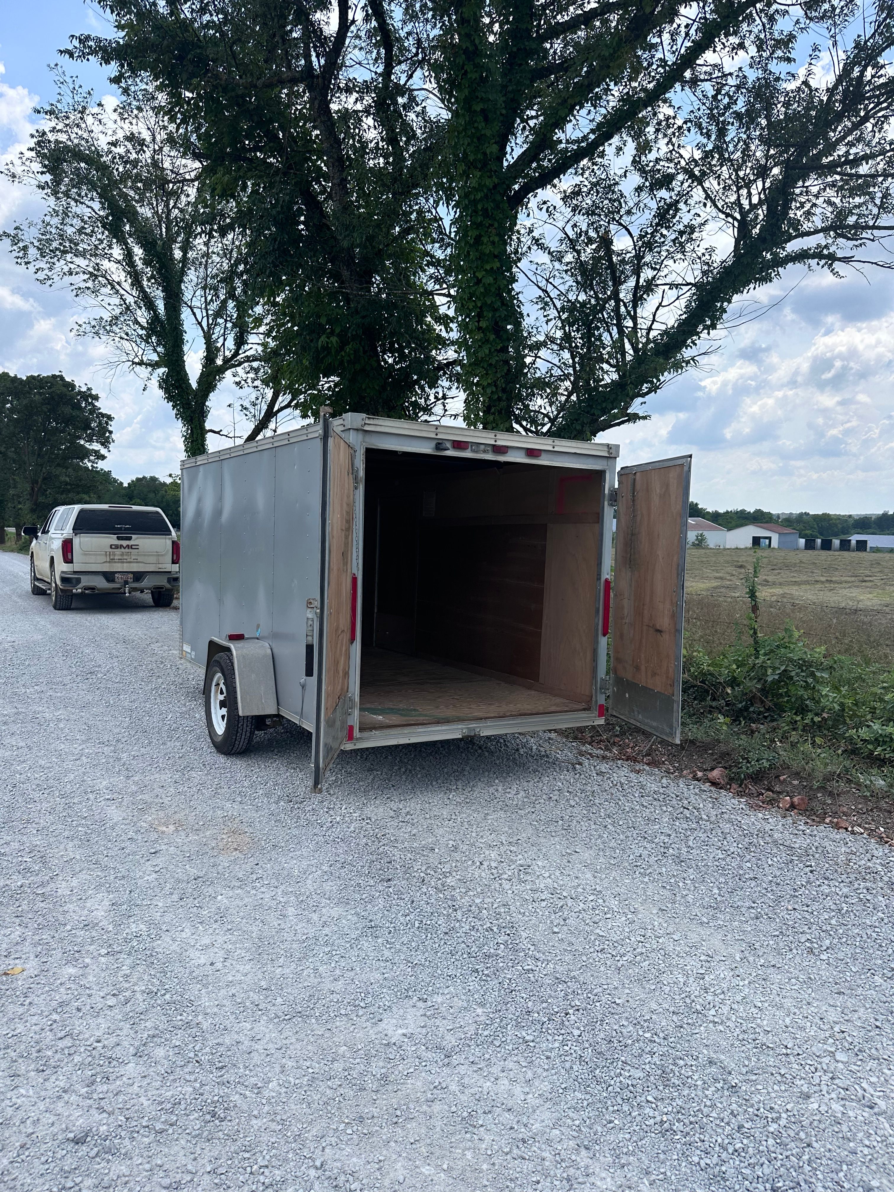 6 x 12 Enclosed Trailer thumbnail 4