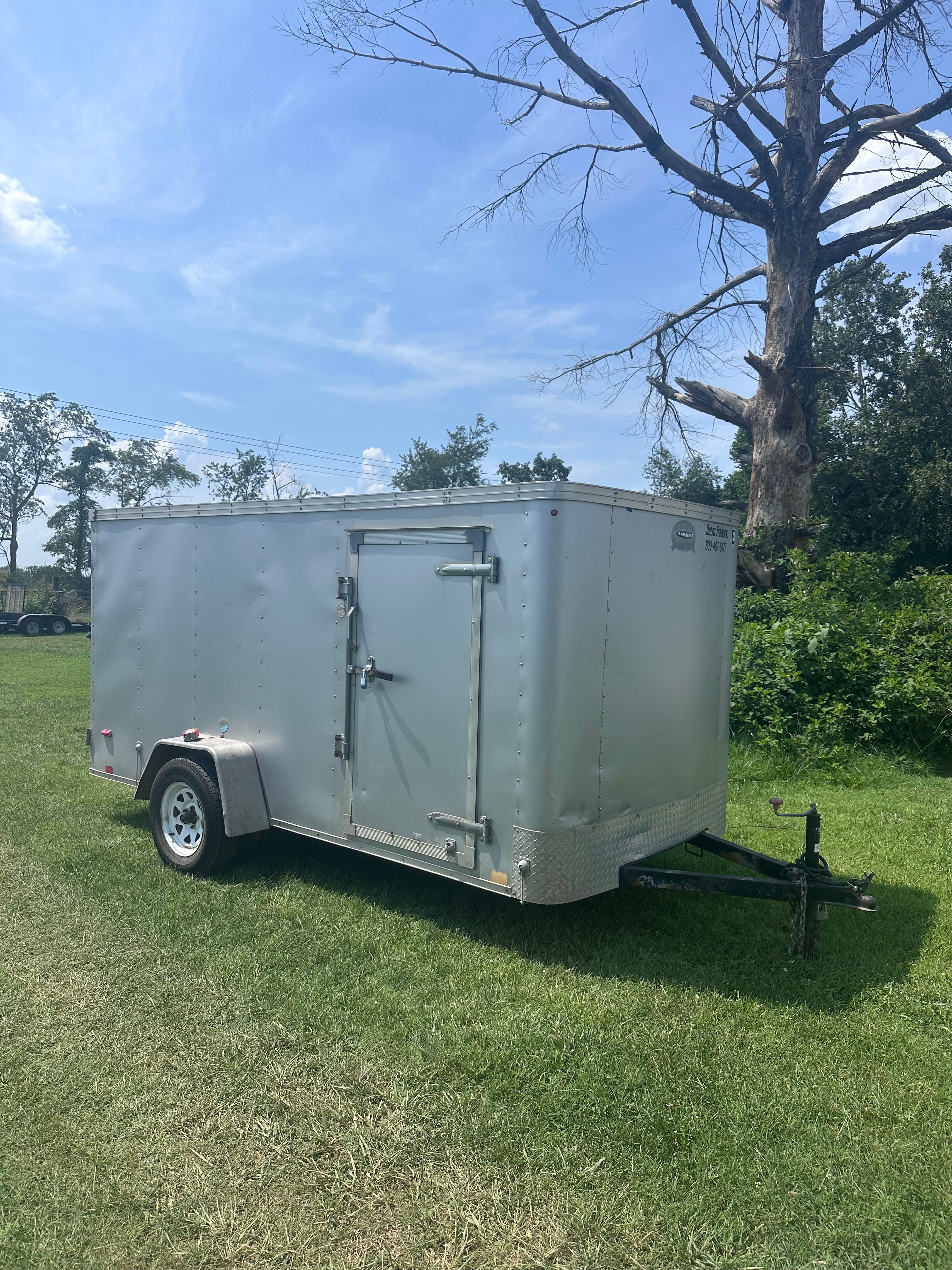 6 x 12 Enclosed Trailer thumbnail 2